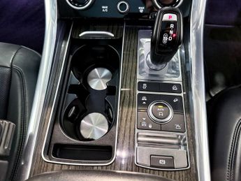 LAND ROVER RANGE ROVER SPORT 3.0 SD V6 HSE Dynamic SUV 5dr Diesel Auto 4WD Euro 6 (s/s) (306 