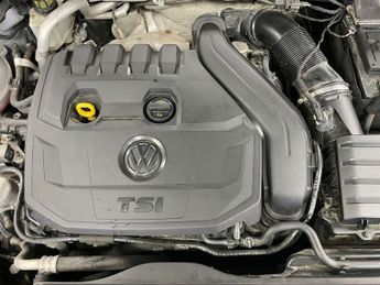 VOLKSWAGEN GOLF 1.5 TSI EVO SE Nav Hatchback 5dr Petrol Manual Euro 6 (s/s) (130