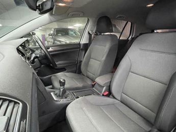 VOLKSWAGEN GOLF 1.5 TSI EVO SE Nav Hatchback 5dr Petrol Manual Euro 6 (s/s) (130