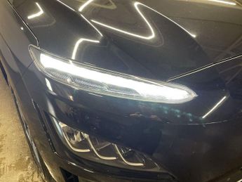 HYUNDAI KONA 39kWh Premium SUV 5dr Electric Auto (10.5kW Charger) (136 ps)