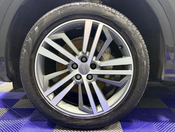 AUDI Q5 2.0 TDI 40 S line SUV 5dr Diesel S Tronic quattro Euro 6 (s/s) (