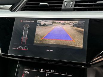 AUDI E-TRON 50 Technik SUV 5dr Electric Auto quattro 71.2kWh (313 ps)