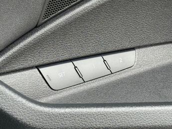 AUDI E-TRON 50 Technik SUV 5dr Electric Auto quattro 71.2kWh (313 ps)