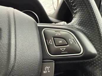 LAND ROVER RANGE ROVER EVOQUE 2.0 TD4 HSE Dynamic Lux SUV 5dr Diesel Auto 4WD Euro 6 (s/s) (18