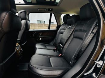 LAND ROVER RANGE ROVER 3.0 TD V6 Vogue SUV 5dr Diesel Auto 4WD Euro 6 (s/s) (258 ps)