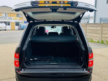 LAND ROVER RANGE ROVER 3.0 TD V6 Vogue SUV 5dr Diesel Auto 4WD Euro 6 (s/s) (258 ps)