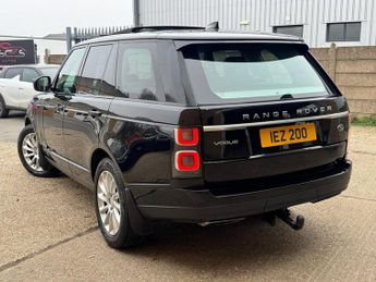 LAND ROVER RANGE ROVER 3.0 TD V6 Vogue SUV 5dr Diesel Auto 4WD Euro 6 (s/s) (258 ps)