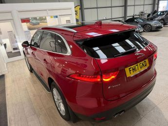 JAGUAR F-PACE 2.0 D180 Portfolio SUV 5dr Diesel Auto AWD Euro 6 (s/s) (180 ps)