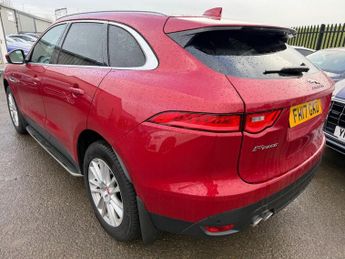 JAGUAR F-PACE 2.0 D180 Portfolio SUV 5dr Diesel Auto AWD Euro 6 (s/s) (180 ps)