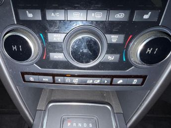 LAND ROVER DISCOVERY SPORT 2.0 TD4 Landmark SUV 5dr Diesel Auto 4WD Euro 6 (s/s) (180 ps)