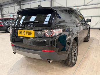 LAND ROVER DISCOVERY SPORT 2.0 TD4 Landmark SUV 5dr Diesel Auto 4WD Euro 6 (s/s) (180 ps)