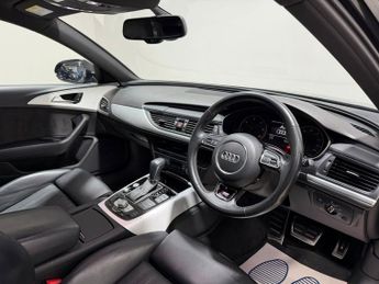 AUDI A6 AVANT 2.0 TDI ultra S line Estate 5dr Diesel S Tronic Euro 6 (s/s) (19