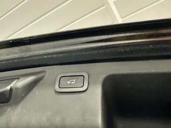 LAND ROVER DISCOVERY SPORT 2.0 TD4 HSE SUV 5dr Diesel Auto 4WD Euro 6 (s/s) (180 ps)