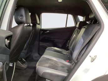VOLKSWAGEN ID.4 Pure 52kWh Life SUV 5dr Electric Auto (148 ps)