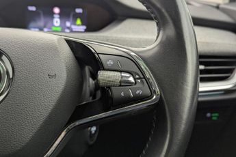 SKODA ENYAQ 62kWh 60 SUV 5dr Electric Auto (179 ps)