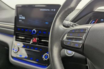 HYUNDAI IONIQ 38.3kWh Premium Hatchback 5dr Electric Auto (136 ps)