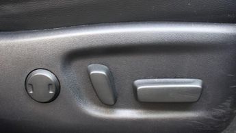 TOYOTA RAV4 2.5 VVT-h Excel SUV 5dr Petrol Hybrid CVT Euro 6 (s/s) (197 ps)