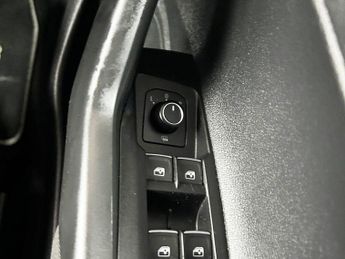 VOLKSWAGEN POLO 2.0 TSI GPF GTI Hatchback 5dr Petrol DSG Euro 6 (s/s) (200 ps) F