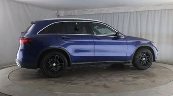 MERCEDES-BENZ GLC 2.1 GLC250d AMG Line SUV 5dr Diesel G-Tronic 4MATIC Euro 6 (s/s)