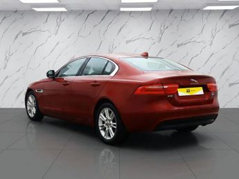 JAGUAR XE 2.0i Prestige Saloon 4dr Petrol Auto Euro 6 (s/s) (200 ps)