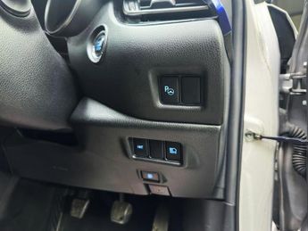 TOYOTA C-HR 1.2 VVT-i Dynamic SUV 5dr Petrol Manual Euro 6 (s/s) (115 ps)