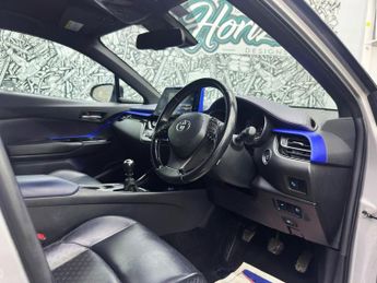 TOYOTA C-HR 1.2 VVT-i Dynamic SUV 5dr Petrol Manual Euro 6 (s/s) (115 ps)