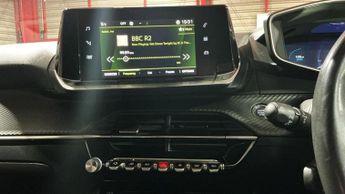 PEUGEOT 2008 1.2 PureTech Allure Premium SUV 5dr Petrol EAT Euro 6 (s/s) (130