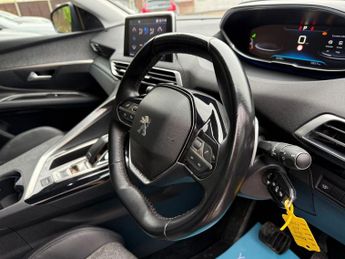 PEUGEOT 3008 1.2 PureTech Allure SUV 5dr Petrol Automatic EAT Euro 6 (s/s) 