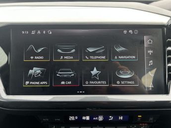 AUDI Q4 E-TRON 40 S line Sportback 5dr Electric Auto 82kWh (204 ps)