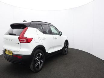 VOLVO XC40 2.0 B4 MHEV R-Design SUV 5dr Petrol Hybrid Auto AWD Euro 6 (s/s)