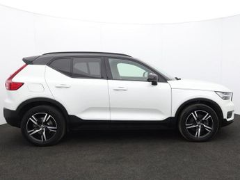 VOLVO XC40 2.0 B4 MHEV R-Design SUV 5dr Petrol Hybrid Auto AWD Euro 6 (s/s)