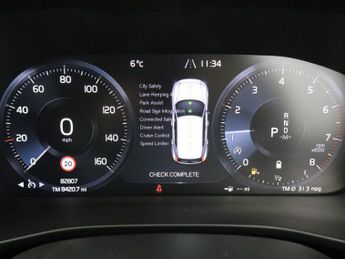 VOLVO XC40 2.0 B4 MHEV R-Design SUV 5dr Petrol Hybrid Auto AWD Euro 6 (s/s)