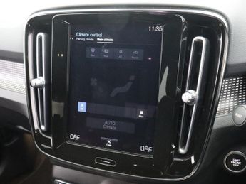 VOLVO XC40 2.0 B4 MHEV R-Design SUV 5dr Petrol Hybrid Auto AWD Euro 6 (s/s)