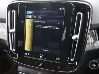 VOLVO XC40 2.0 B4 MHEV R-Design SUV 5dr Petrol Hybrid Auto AWD Euro 6 (s/s)