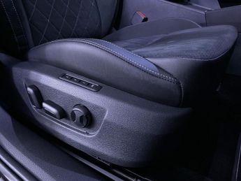 SKODA SUPERB 1.5 TSI ACT SportLine Plus Hatchback 5dr Petrol DSG Euro 6 (s/s)