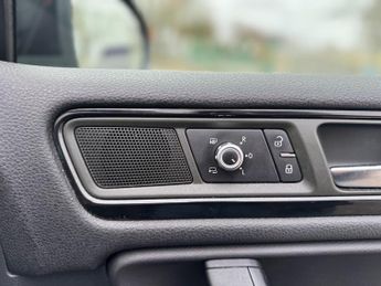 VOLKSWAGEN TOUAREG 3.0 TDI V6 BlueMotion Tech Altitude SUV 5dr Diesel Tiptronic 4WD