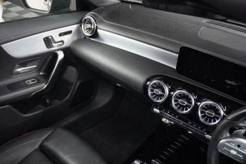 MERCEDES-BENZ CLA 2.0 CLA220 AMG Line (Premium Plus) Coupe 4dr Petrol 7G-DCT 4MATI