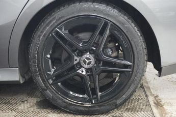 MERCEDES-BENZ CLA 2.0 CLA220 AMG Line (Premium Plus) Coupe 4dr Petrol 7G-DCT 4MATI