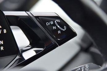 VOLKSWAGEN ID.3 Pro Performance 58kWh Family Hatchback 5dr Electric Auto (204 ps