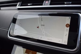 LAND ROVER RANGE ROVER VELAR 2.0 D200 MHEV R-Dynamic HSE SUV 5dr Diesel Auto 4WD Euro 6 (s/s)