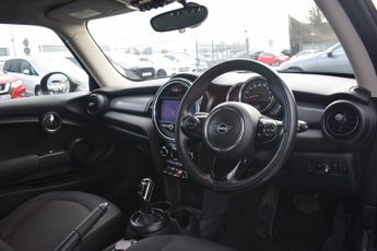 MINI HATCH 1.5 Cooper Classic Hatchback 3dr Petrol Steptronic Euro 6 (s/s) 