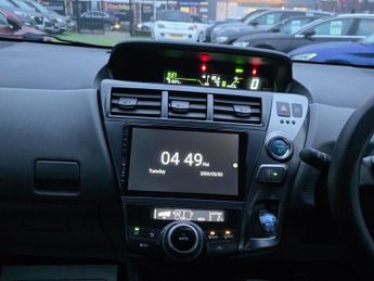 TOYOTA PRIUS 1.5 Saloon 4dr Petrol Hybrid CVT (120 g/km, 70 bhp)