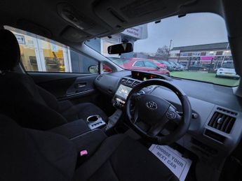 TOYOTA PRIUS 1.5 Saloon 4dr Petrol Hybrid CVT (120 g/km, 70 bhp)