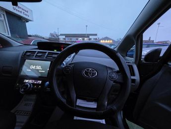 TOYOTA PRIUS 1.5 Saloon 4dr Petrol Hybrid CVT (120 g/km, 70 bhp)