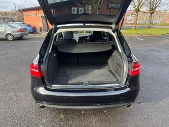 AUDI A4 AVANT S line