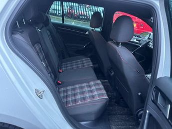 VOLKSWAGEN GOLF GOLF GTI 