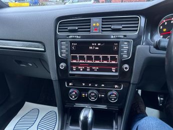 VOLKSWAGEN GOLF GOLF GTI 