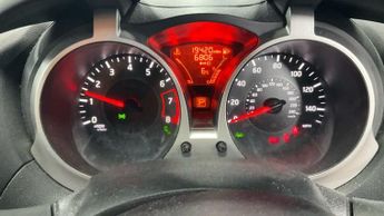 NISSAN JUKE 1.6 Tekna SUV 5dr Petrol XTRON Euro 6 (117 ps)