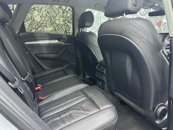 AUDI Q5 2.0 TDI 40 Sport SUV 5dr Diesel S Tronic quattro Euro 6 (s/s) (1