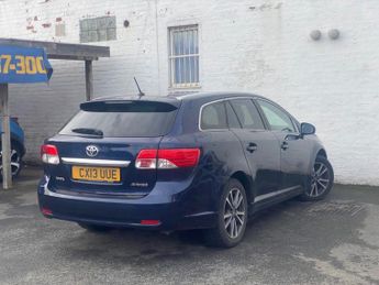 TOYOTA AVENSIS 2.0 D-4D Select Tourer 5dr Diesel Manual Euro 5 (126 ps)